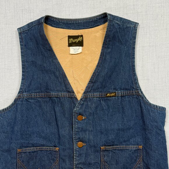 Vintage Wrangler Western Denim Vest USA Made Quilted Lining Pockets Size L - Picture 4 of 9